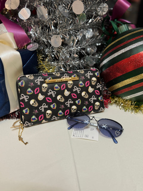 Ideas for Everyone on Your Lift: A Vintage Gift Guide