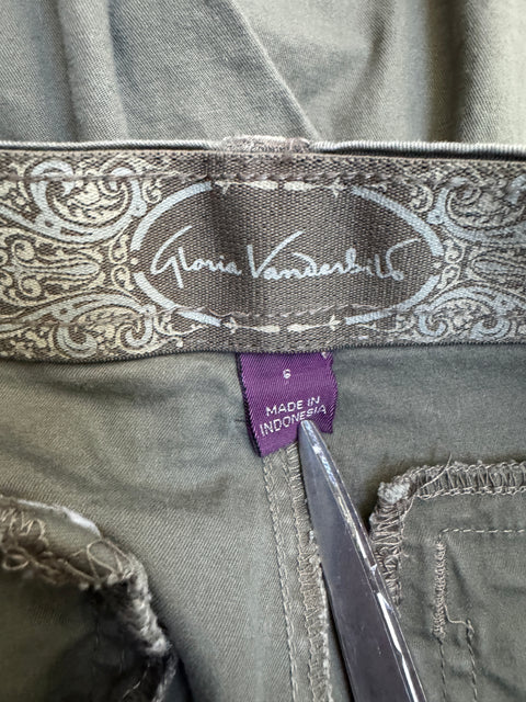 2000s GV Olive Long Shorts