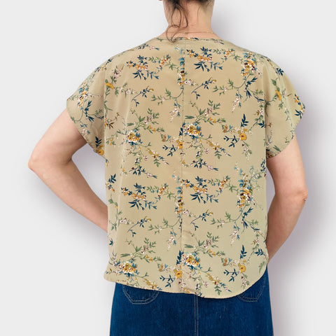 90s Bentley Tan and Floral Blouse Size L