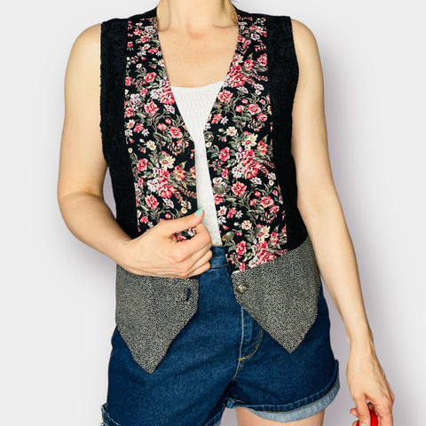 90s 2 X 5 Black Lace Floral Vest Size M