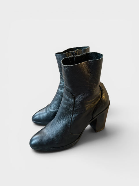 Y2K Black Chunky Heel Leather Boots size 9
