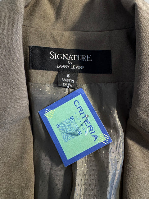 2000s Signature by Larry Levine tan blazer Size 6