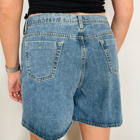 2000s Light Wash Shorts Size XL