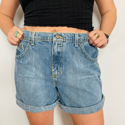 2000s Light Wash Shorts Size XL