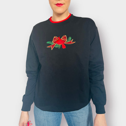 90s Black and Red Cardinal and Holly Holiday Crewneck