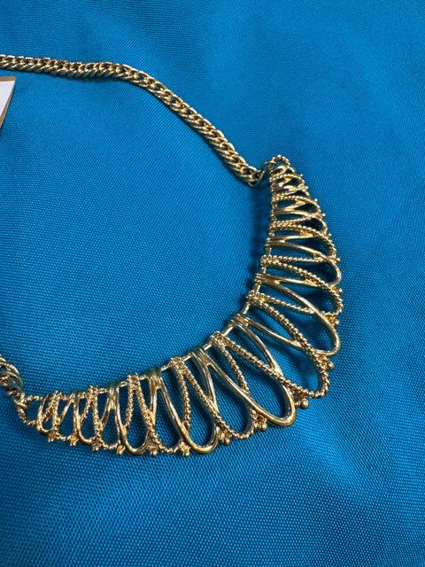 80s Gold statement necklace