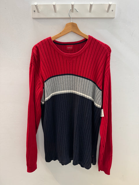 00s Arrow Red Black Gray Sweater Size L
