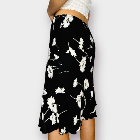 Y2K Black and White floral skirt