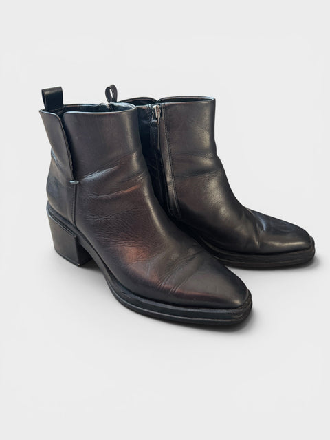 Franco Sarto black leather Block Heel Booties Size 9.5