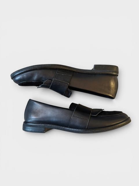 Sperry Black Leather Loafers Size 6.5