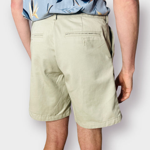 90s Wrangler Timber Creek Khaki pleat front shorts