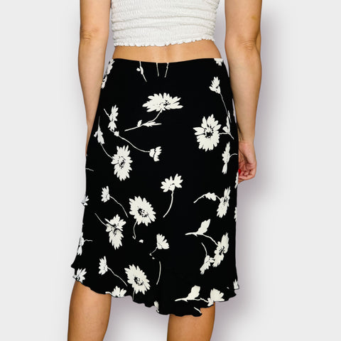 Y2K Black and White floral skirt