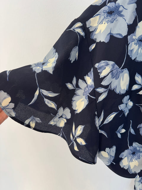 90s Sheena Collection Navy Floral Crop Tie Top Size L