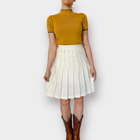 90s Michael K Cream Pleated Skirt Size S