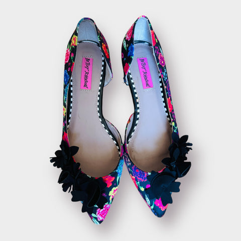 Betsey Johnson Flats