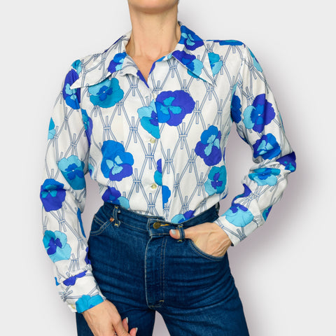 70s Shapely Dagger Collar White Blouse with Teal and Blouse Florals
